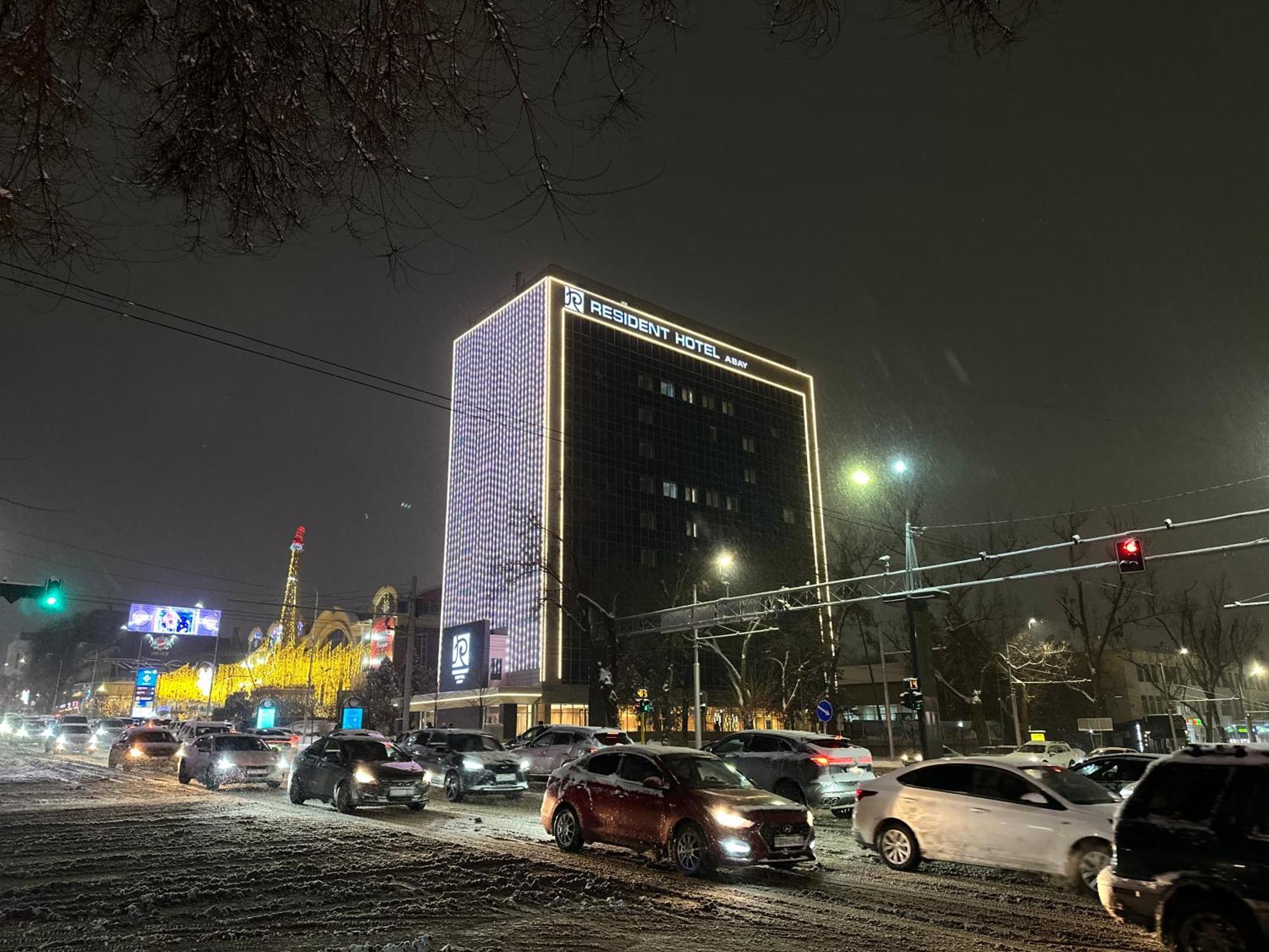 Resident Hotel Abay Almaty Exterior photo